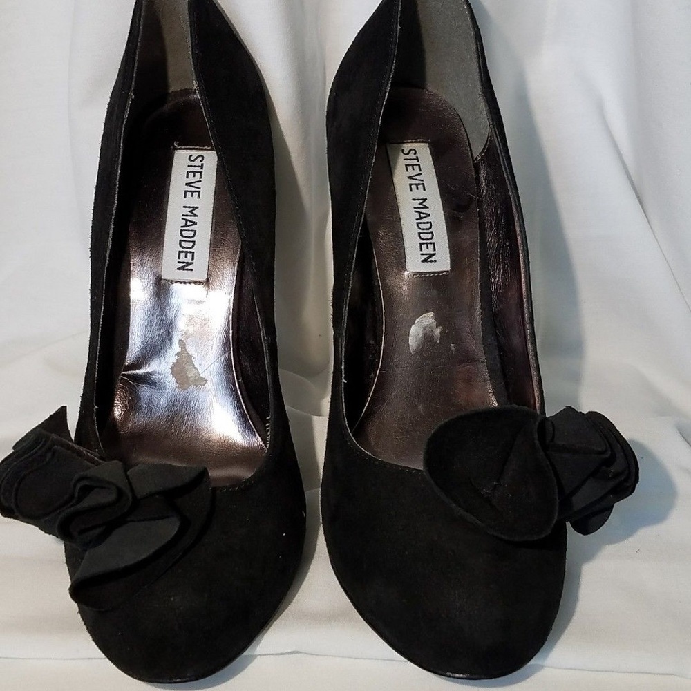 Steve Madden Black Suede Pumps "Toppazz